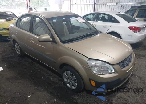 2007 Kia Rio Lx z USA, uszkodzony, nr VIN KNADE123876240224